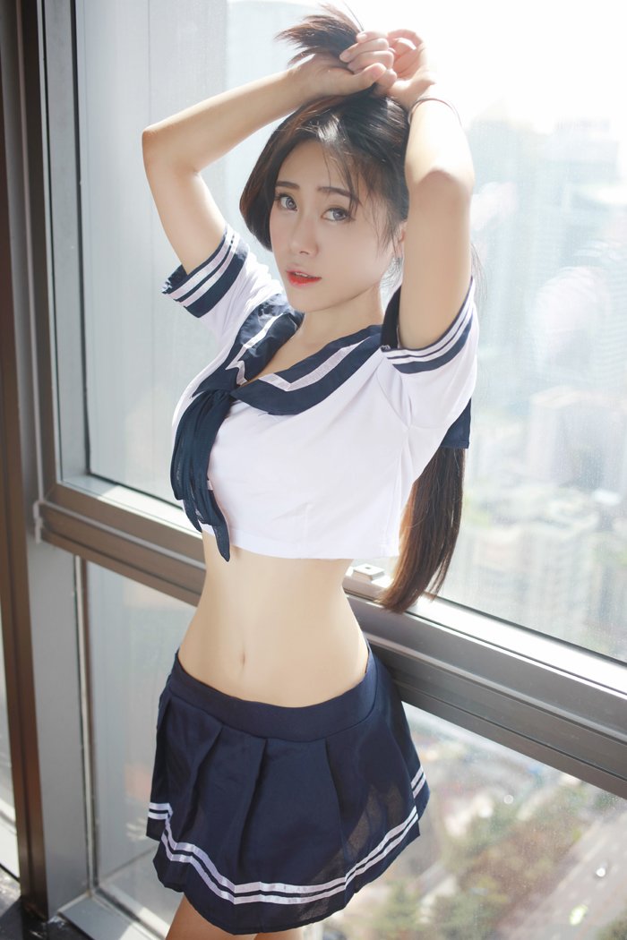 性感女仆兜豆靓Youlin百变制服诱惑