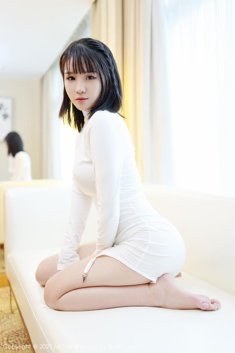 [MFStar模范学院] 2021.03.24 VOL.473 果果吖 童颜巨乳清甜可人妹子 [40+1P]