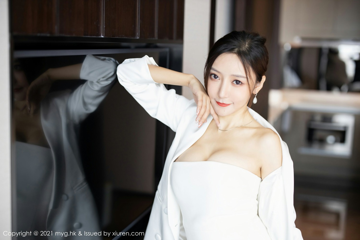 [MyGirl美媛馆] 2021.06.17 VOL.541 王馨瑶yanni 洁白耀眼抹胸服饰 [57+1P]