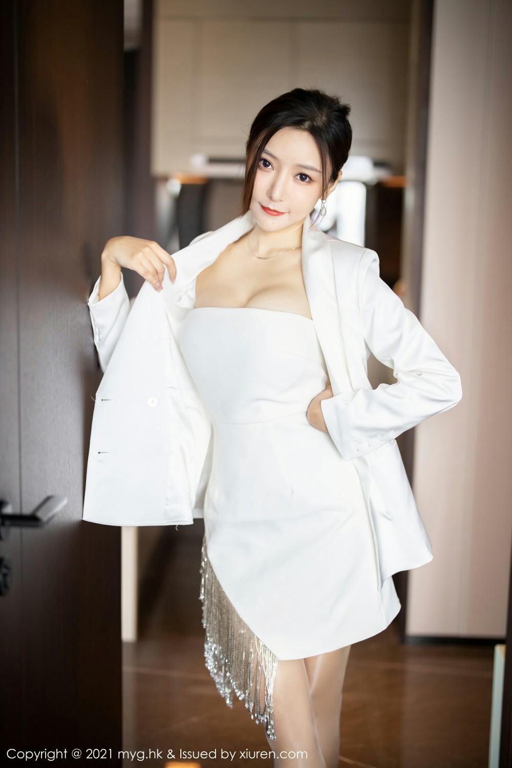 [MyGirl美媛馆] 2021.06.17 VOL.541 王馨瑶yanni 洁白耀眼抹胸服饰 [57+1P]