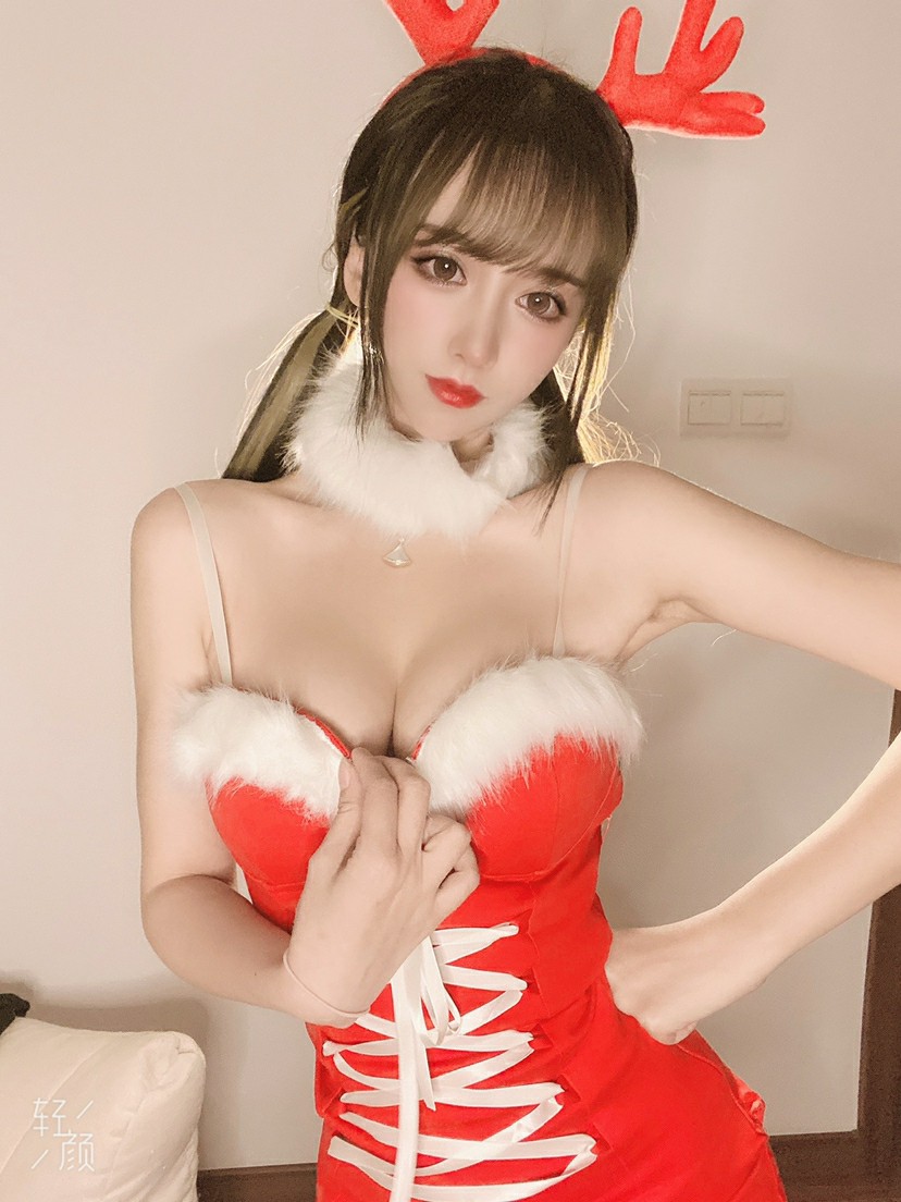 [COSPLAY]过期米线线喵 – 圣诞特辑