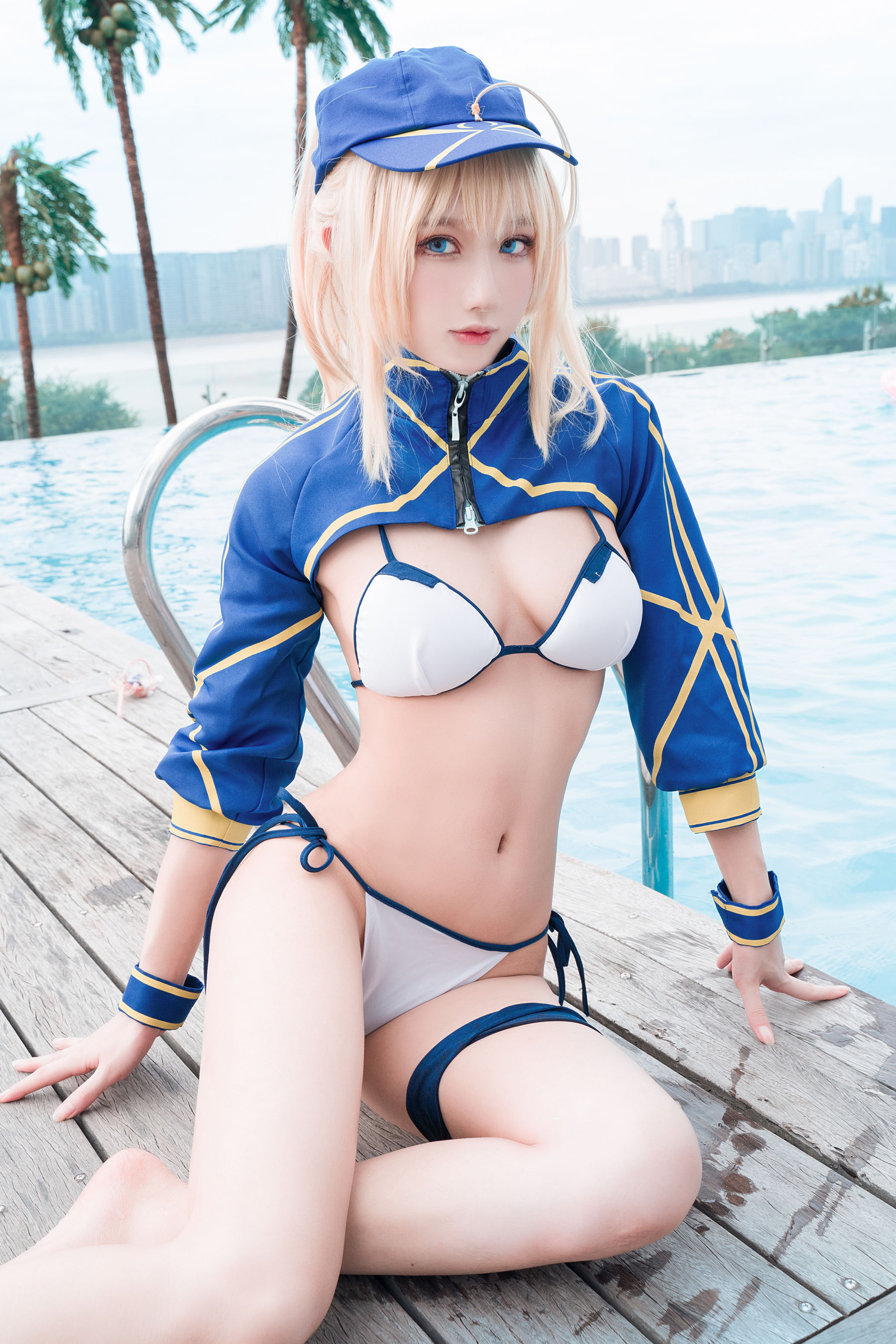 [COSPLAY]阿包也是兔娘 – 谜之女主角X毛水着