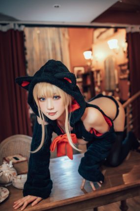 [COSPLAY]阿包也是兔娘 – 小猫咪能有什么坏心眼呢