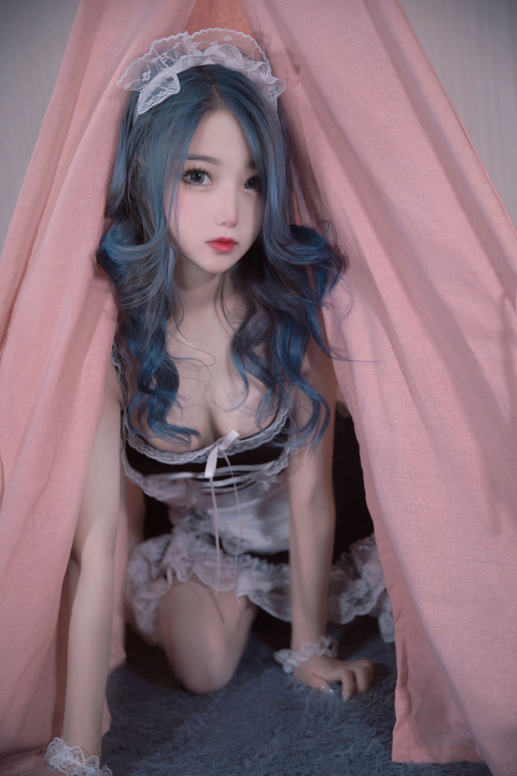 [COSPLAY]eloise软软 – 女仆兔尾巴