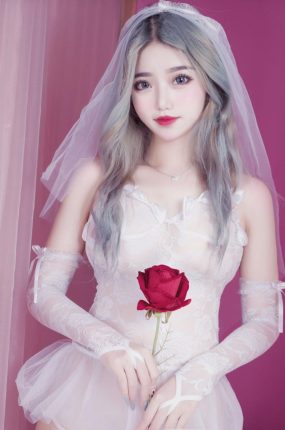 [COSPLAY]eloise软软 – 入水蕾丝