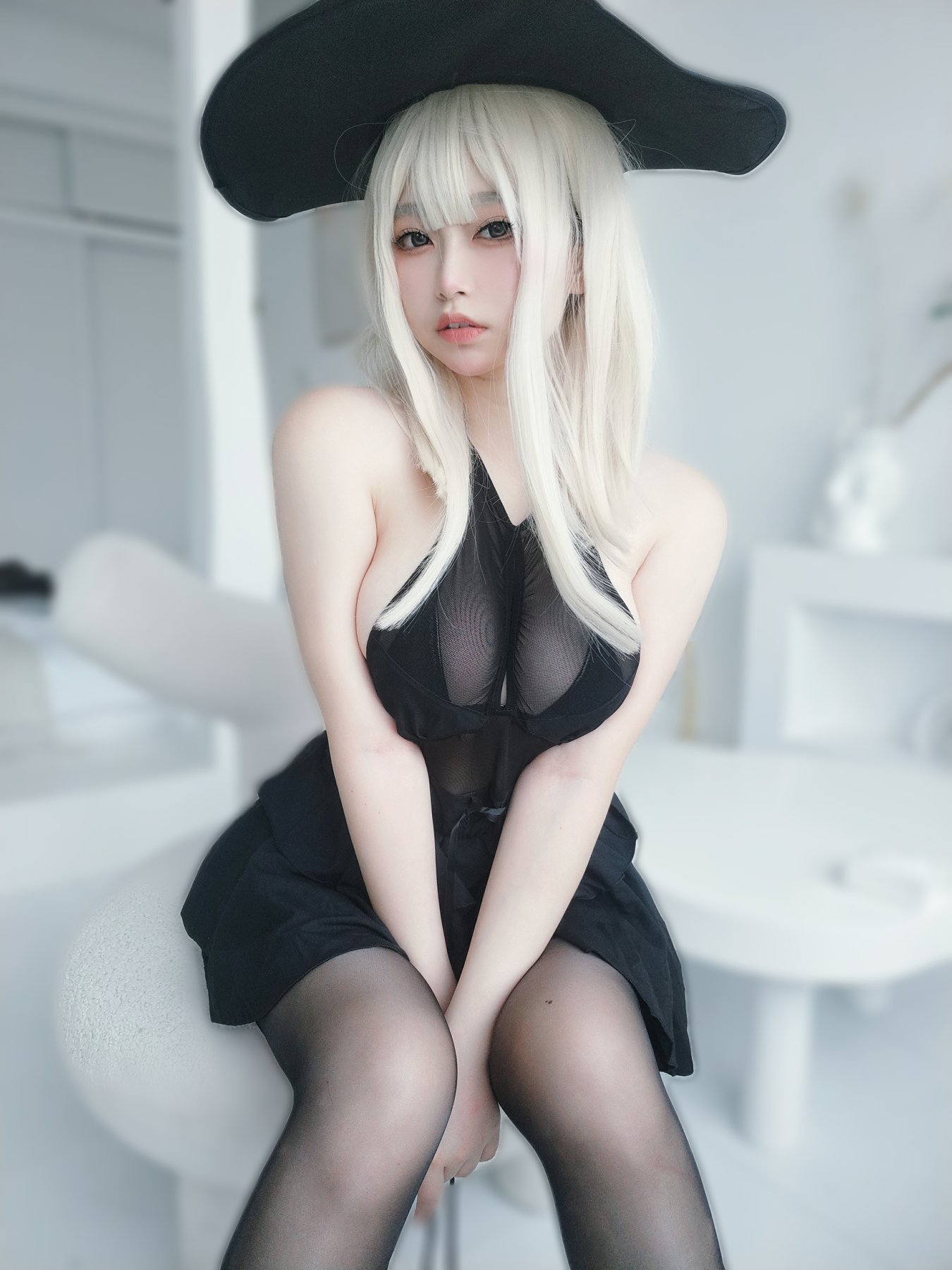 [COSPLAY]女主K – 女巫