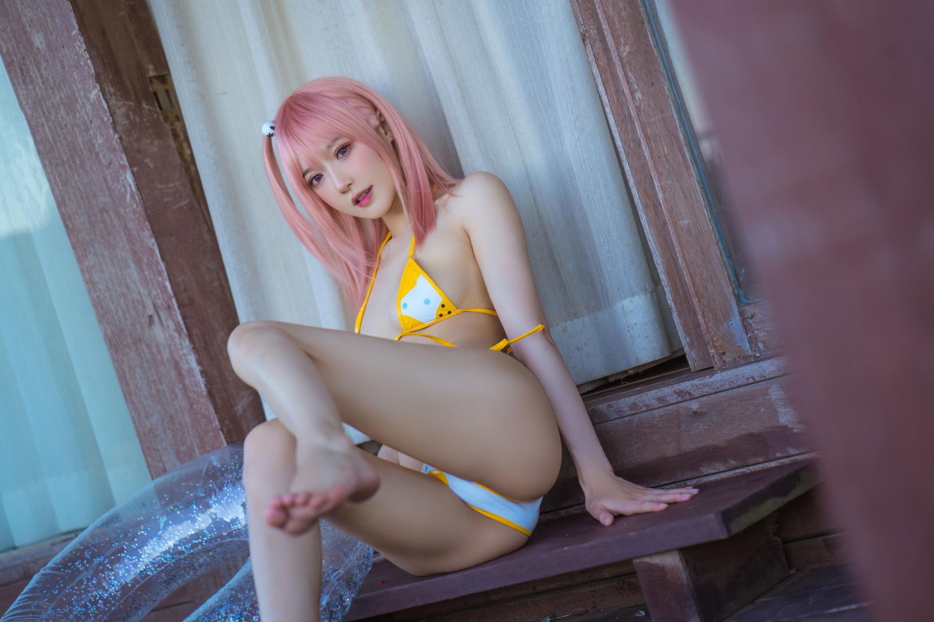 [COSPLAY]阿包也是兔娘 – 生或死联动 碧蓝航线 穗香泳装