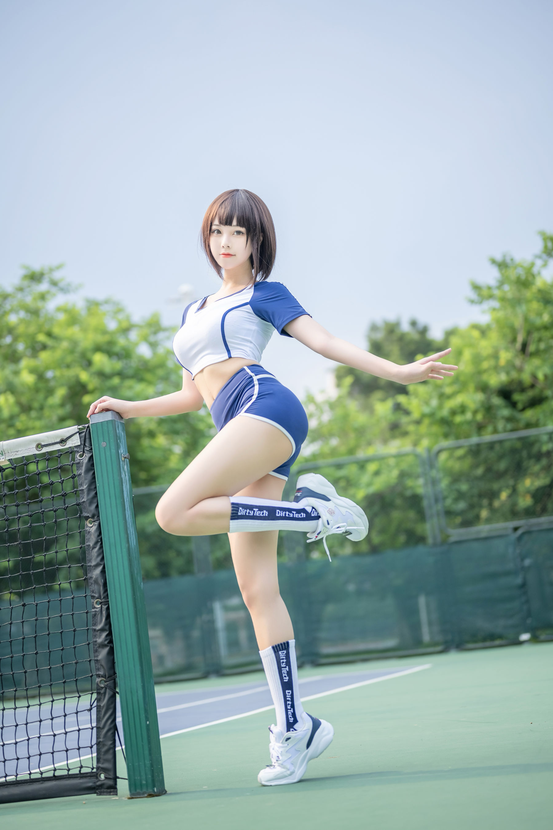 [COSPLAY]蜜汁猫裘 – 体操服