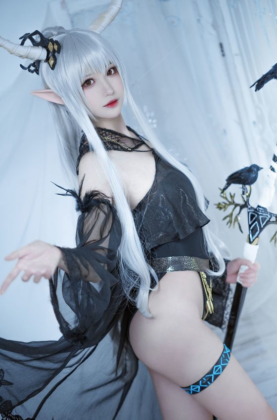 [COSPLAY] 南宫 – 闪灵泳装