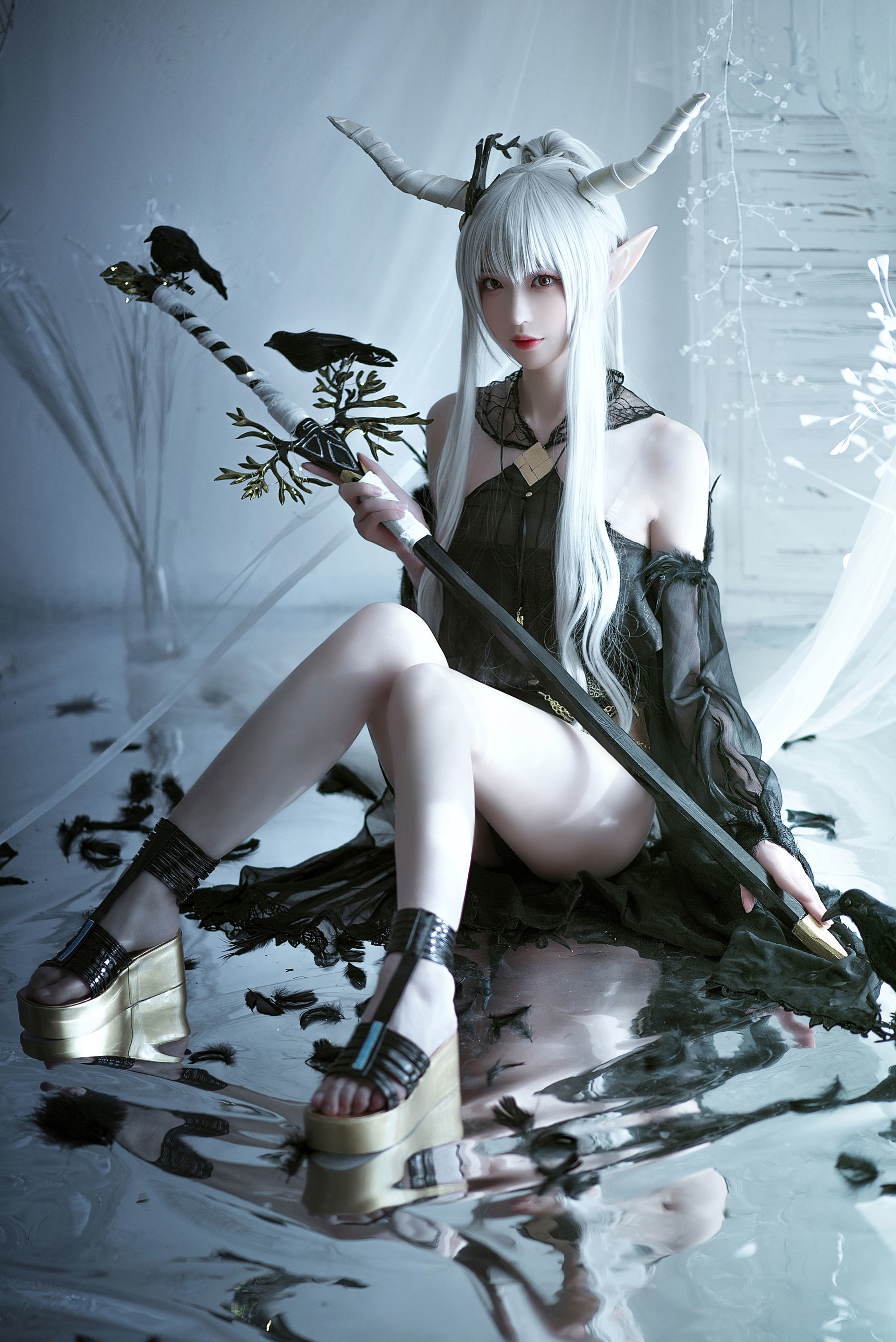 [COSPLAY] 南宫 – 闪灵泳装