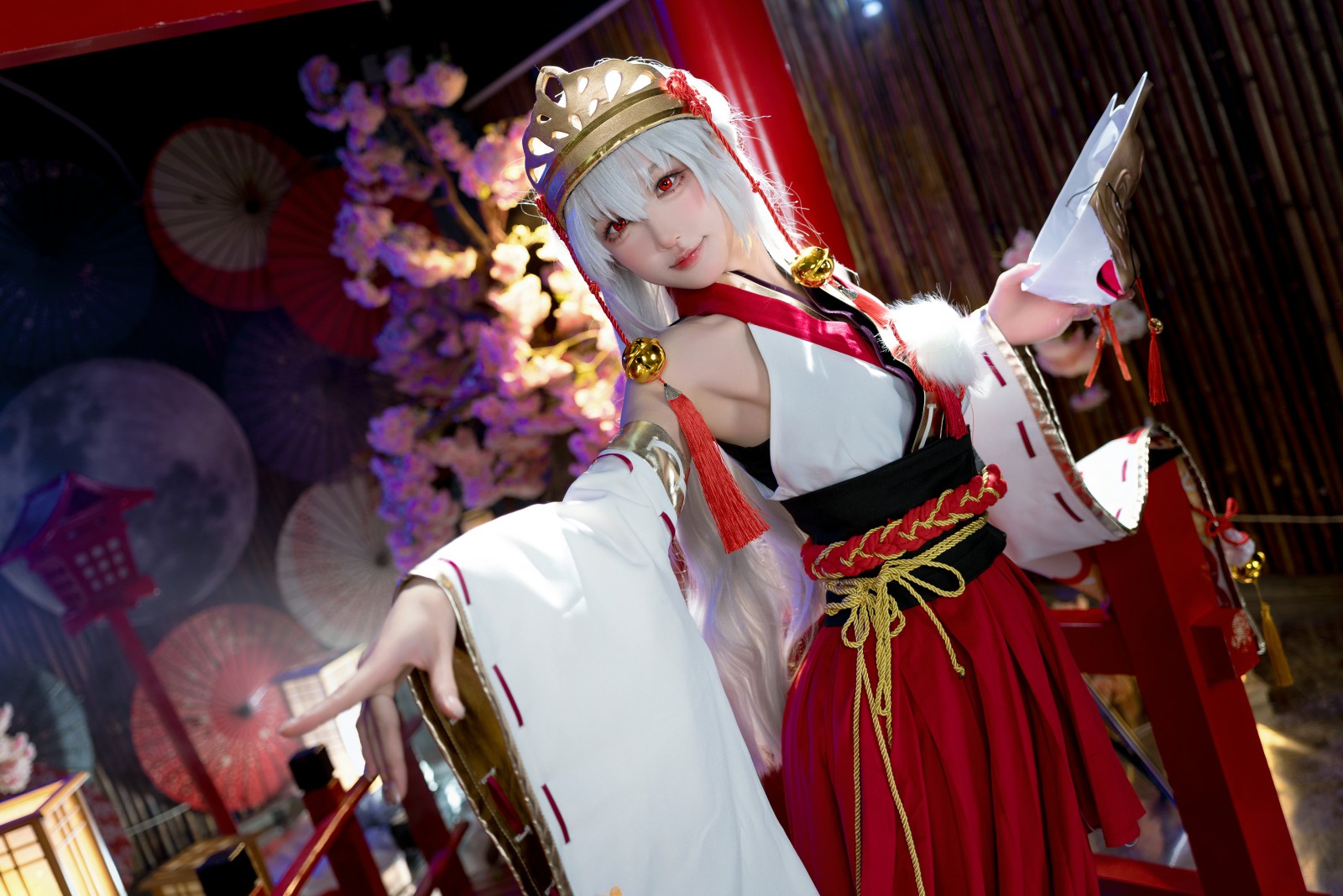 [COSPLAY]阿包也是兔娘 – 巫女浴池