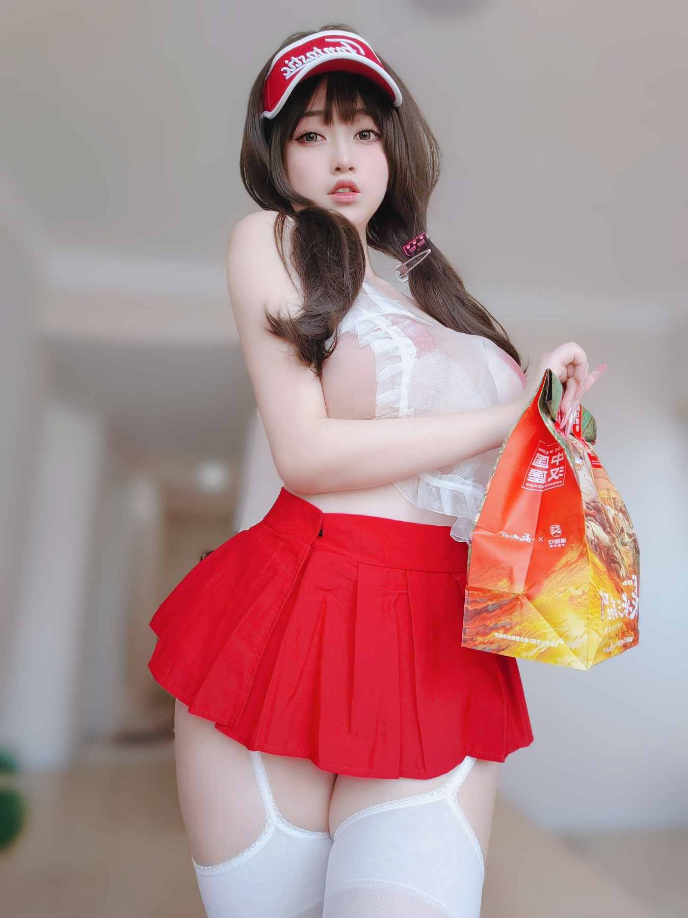 [COSPLAY]女主K – 性感快递员