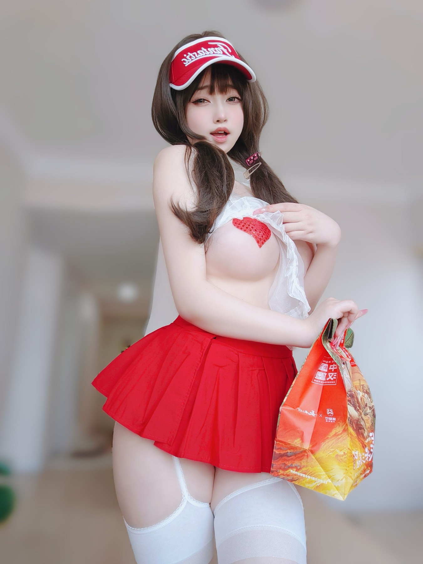 [COSPLAY]女主K – 性感快递员