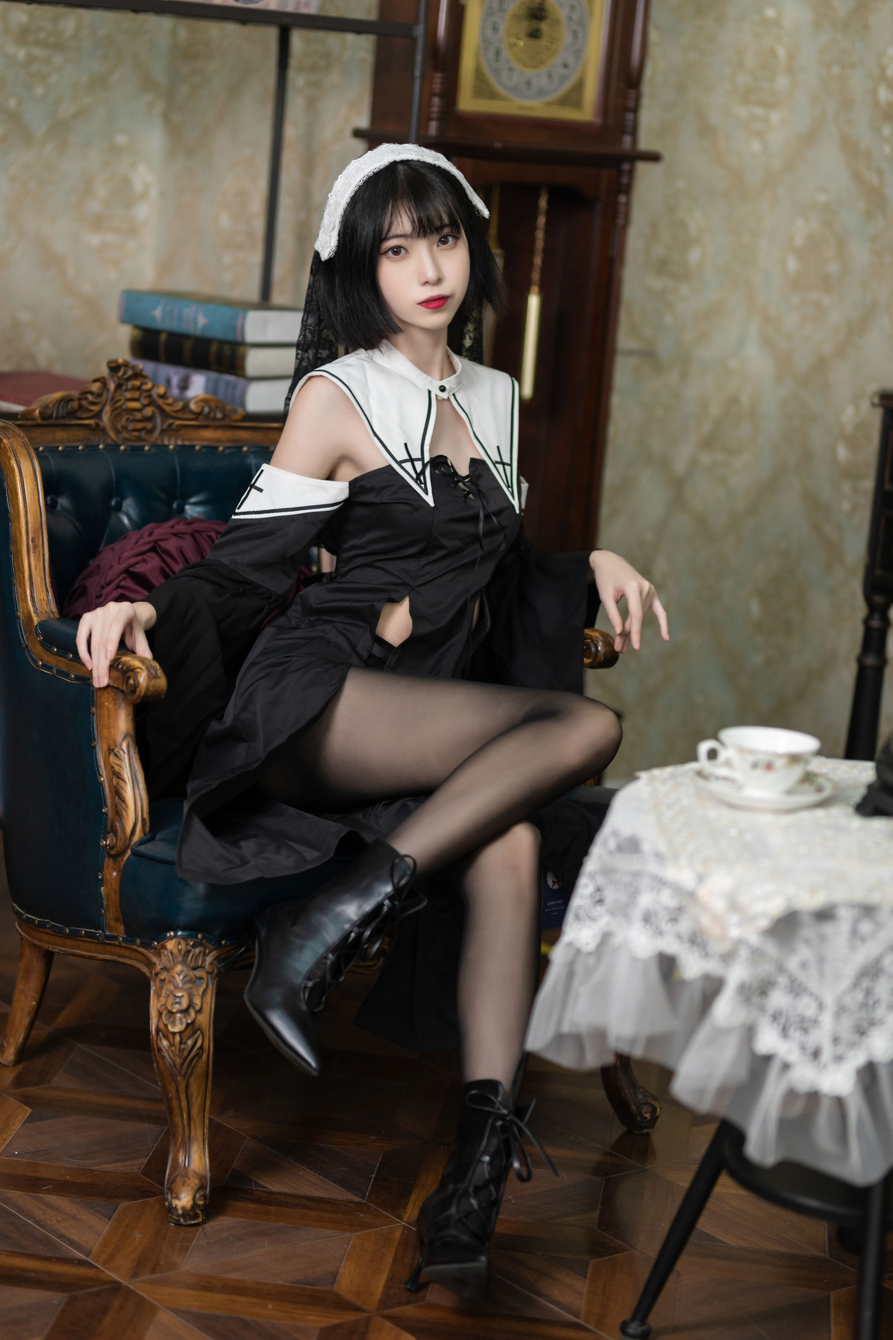 [COSPLAY]许岚 – 暗黑修女