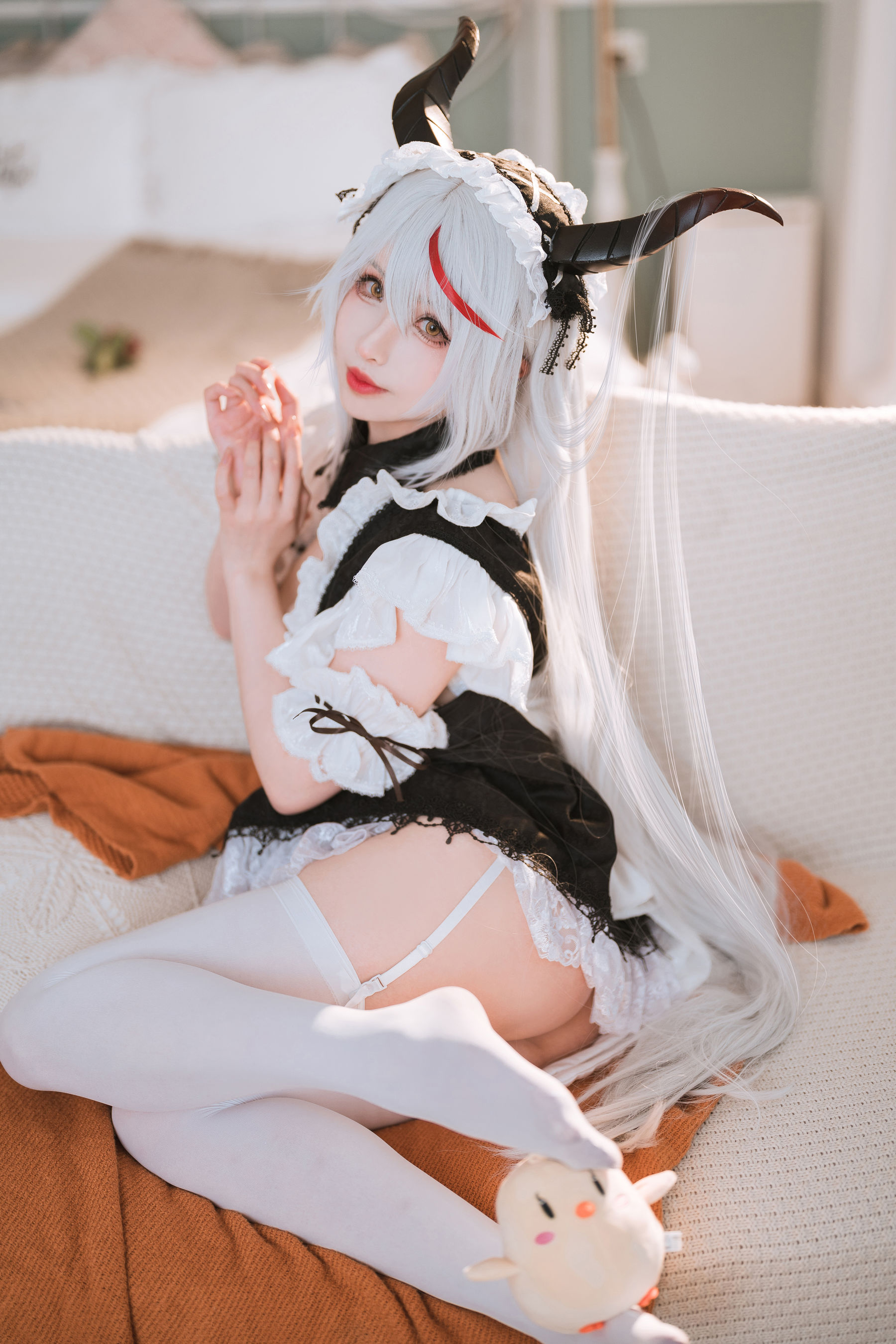 [COSPLAY]rioko凉凉子 – 妄想航线 港区的龙女仆