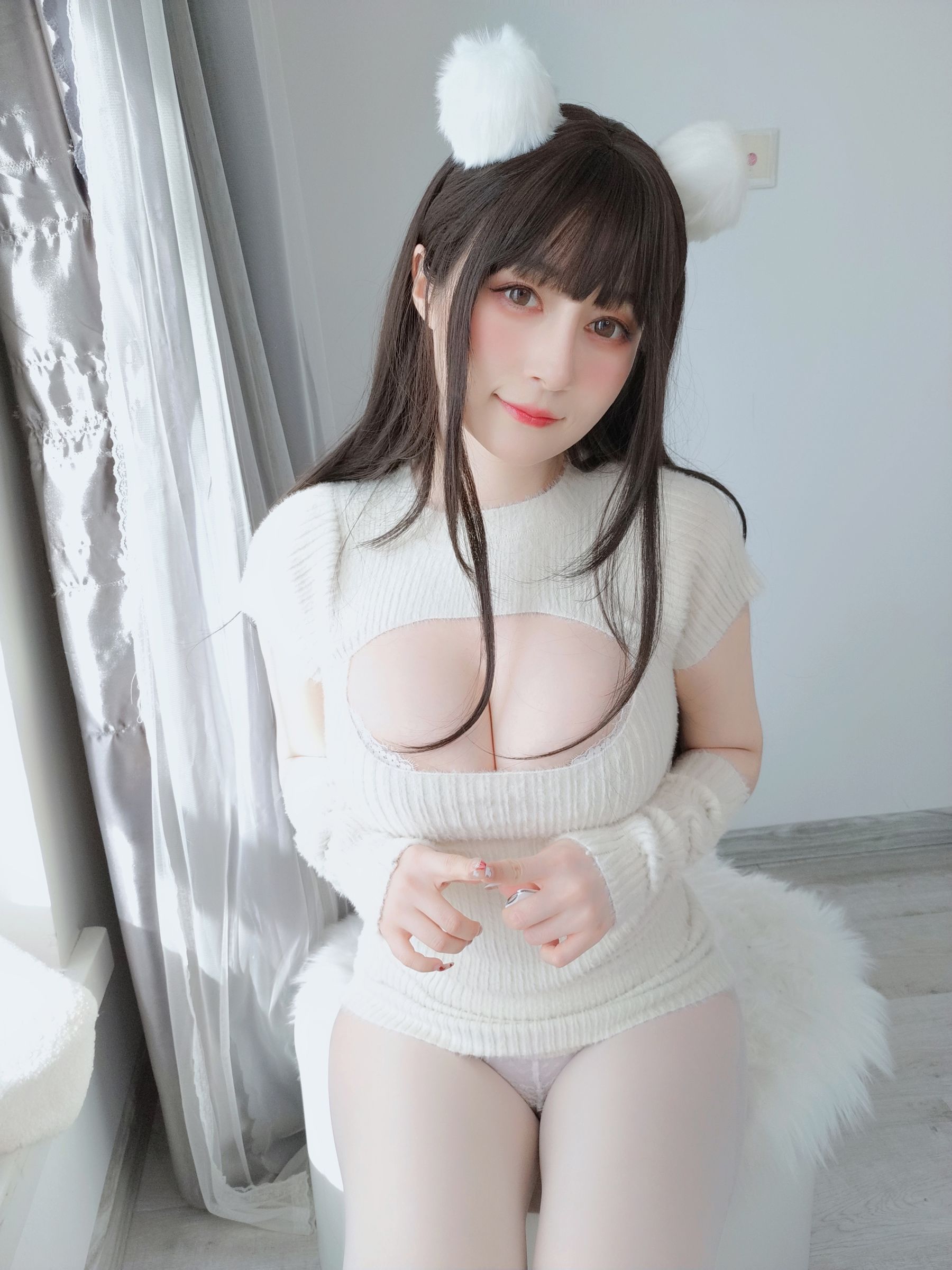 [COSPLAY] Coser小姐姐白银 – 白い真珠