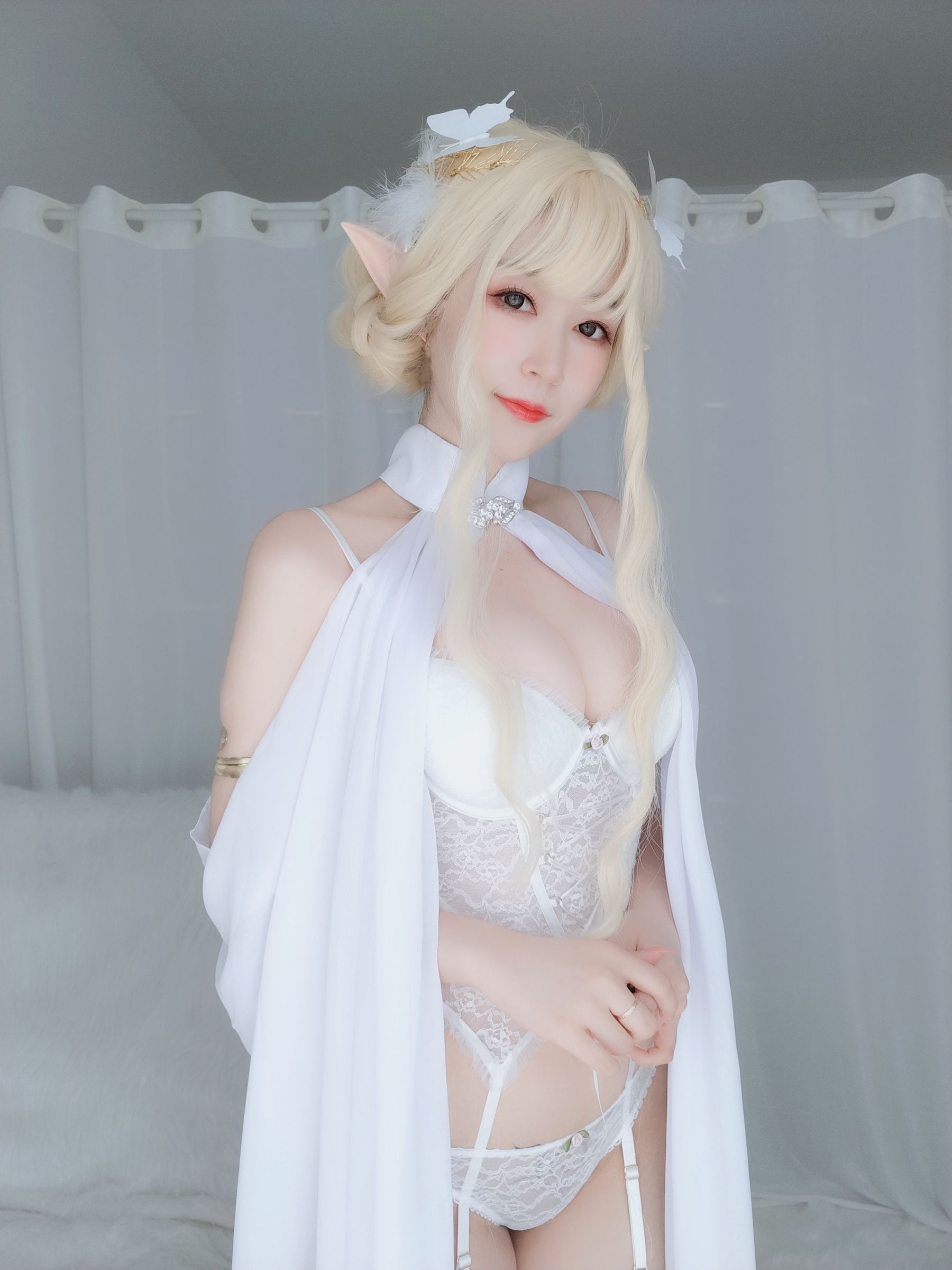 [COSPLAY] Coser小姐姐白银 – 小白羊