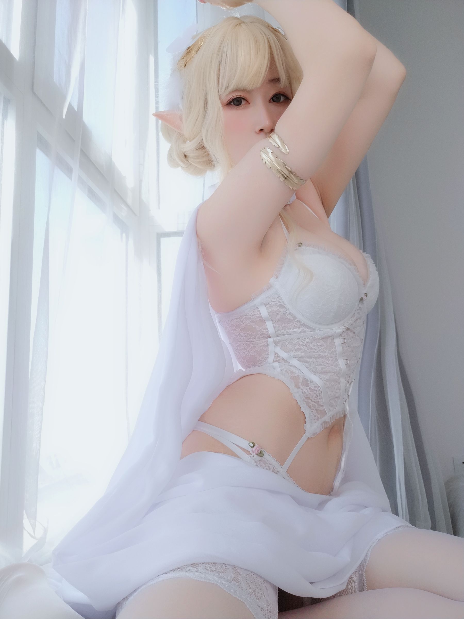 [COSPLAY] Coser小姐姐白银 – 小白羊