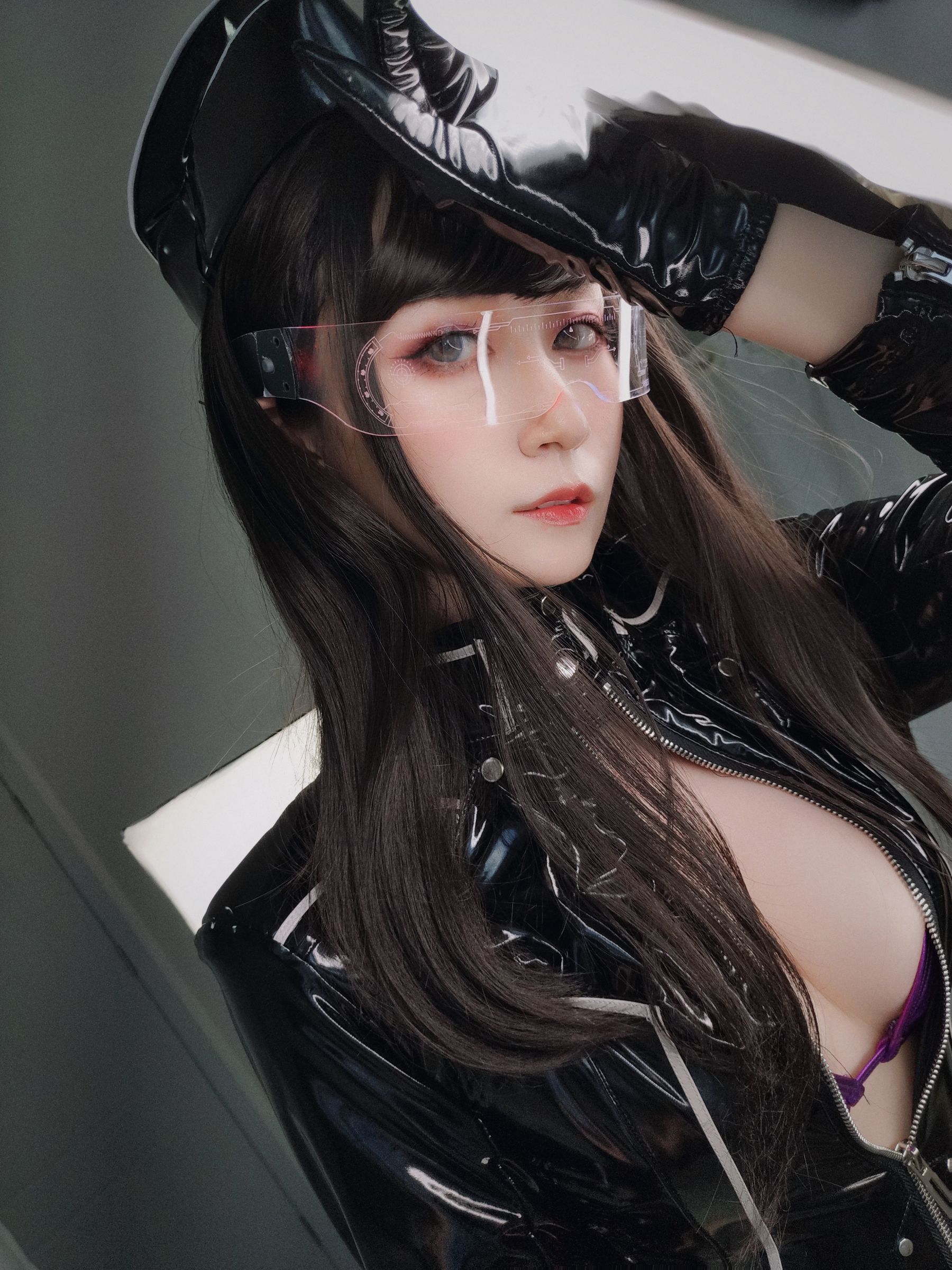 [COSPLAY] Coser小姐姐白银 – 通讯官