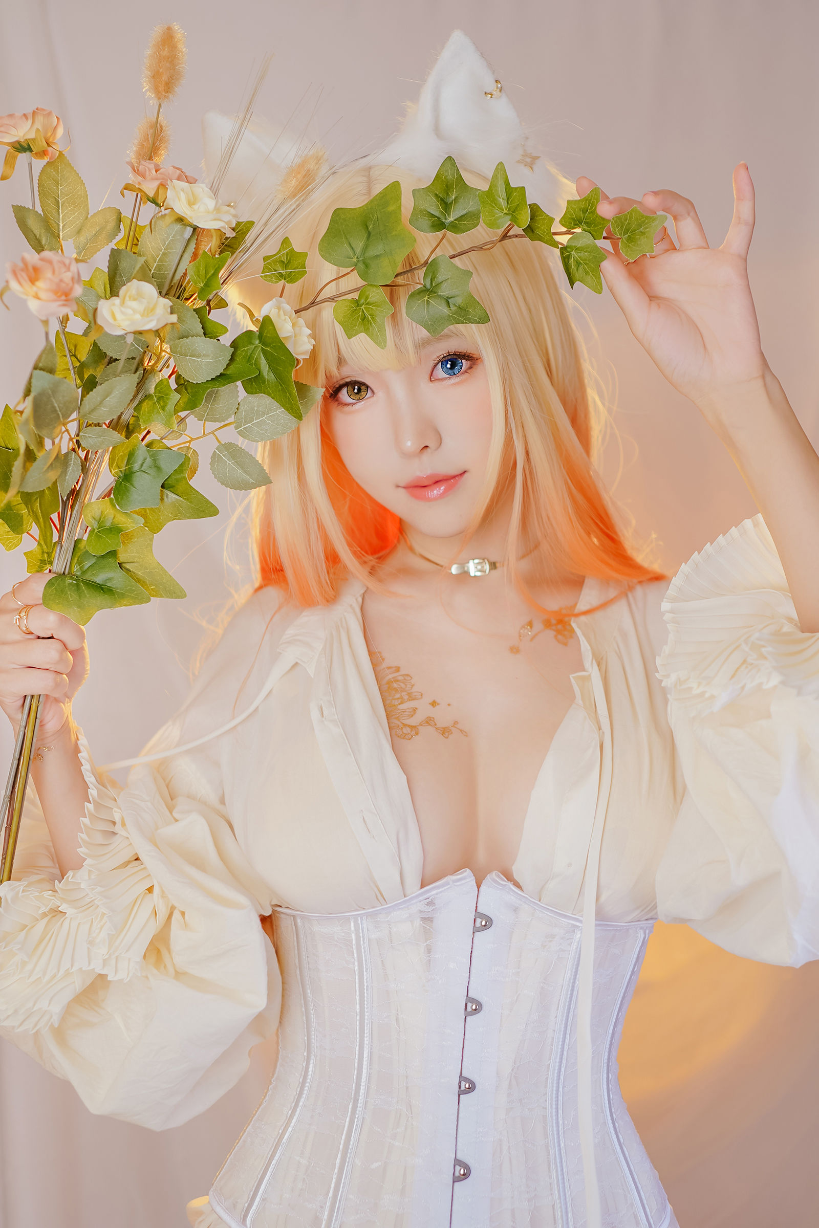 [COSPLAY] Ely_eee(ElyEE子) – Cat魔女與貓