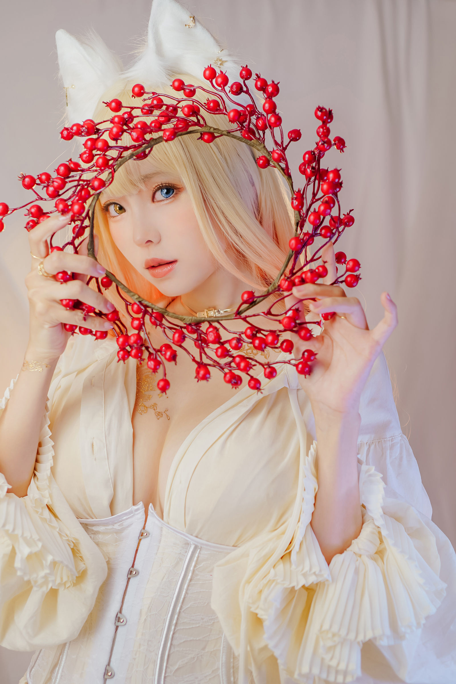 [COSPLAY] Ely_eee(ElyEE子) – Cat魔女與貓