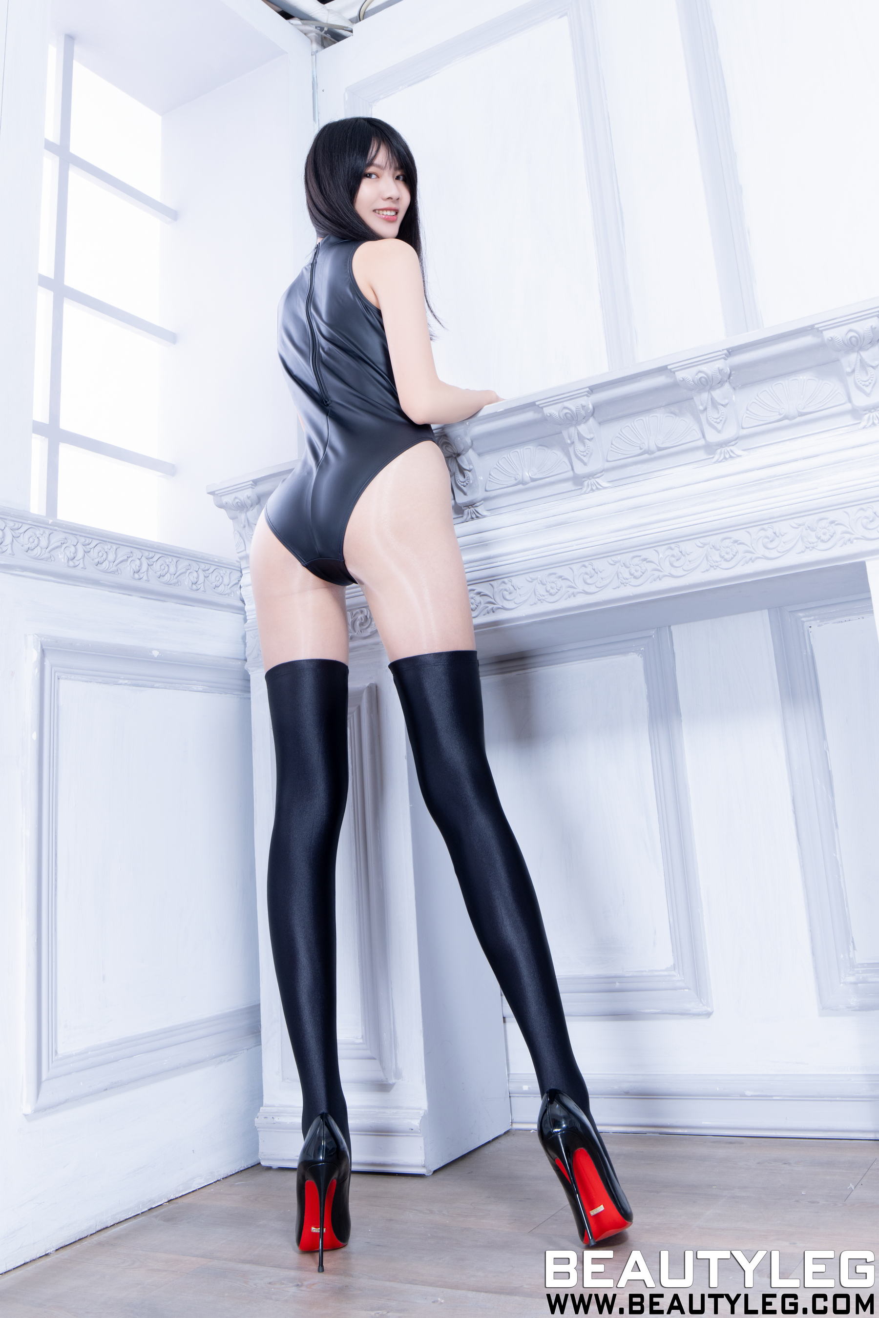 [Beautyleg] 美腿写真 No.2354 Yvonne