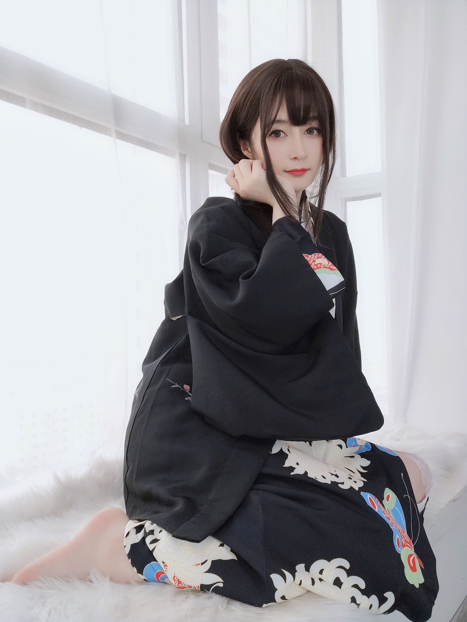 [COSPLAY] Coser小姐姐白银 – 和服下的秘密