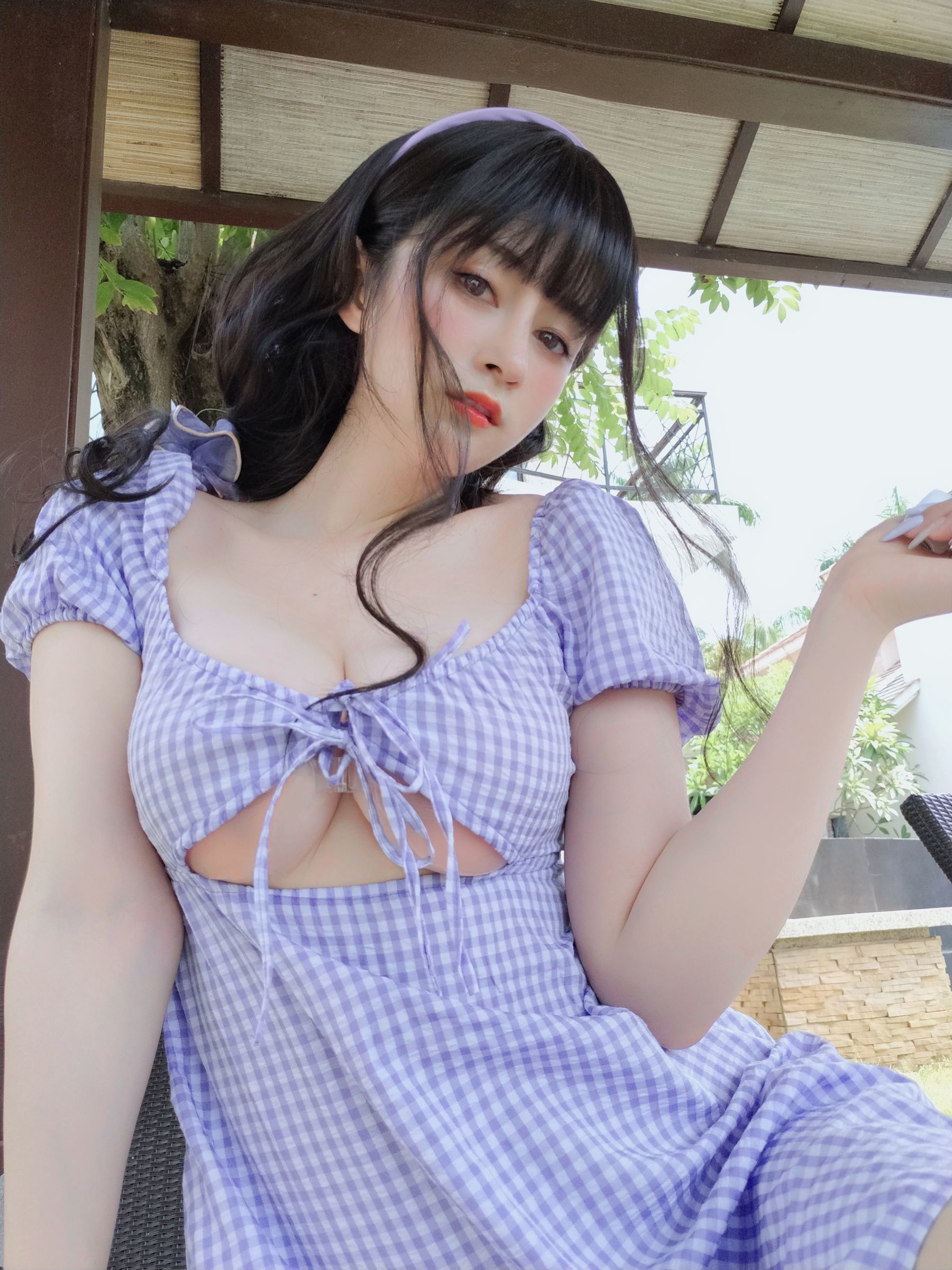 [COSPLAY] Coser小姐姐白银 – 夏日的格子连衣裙