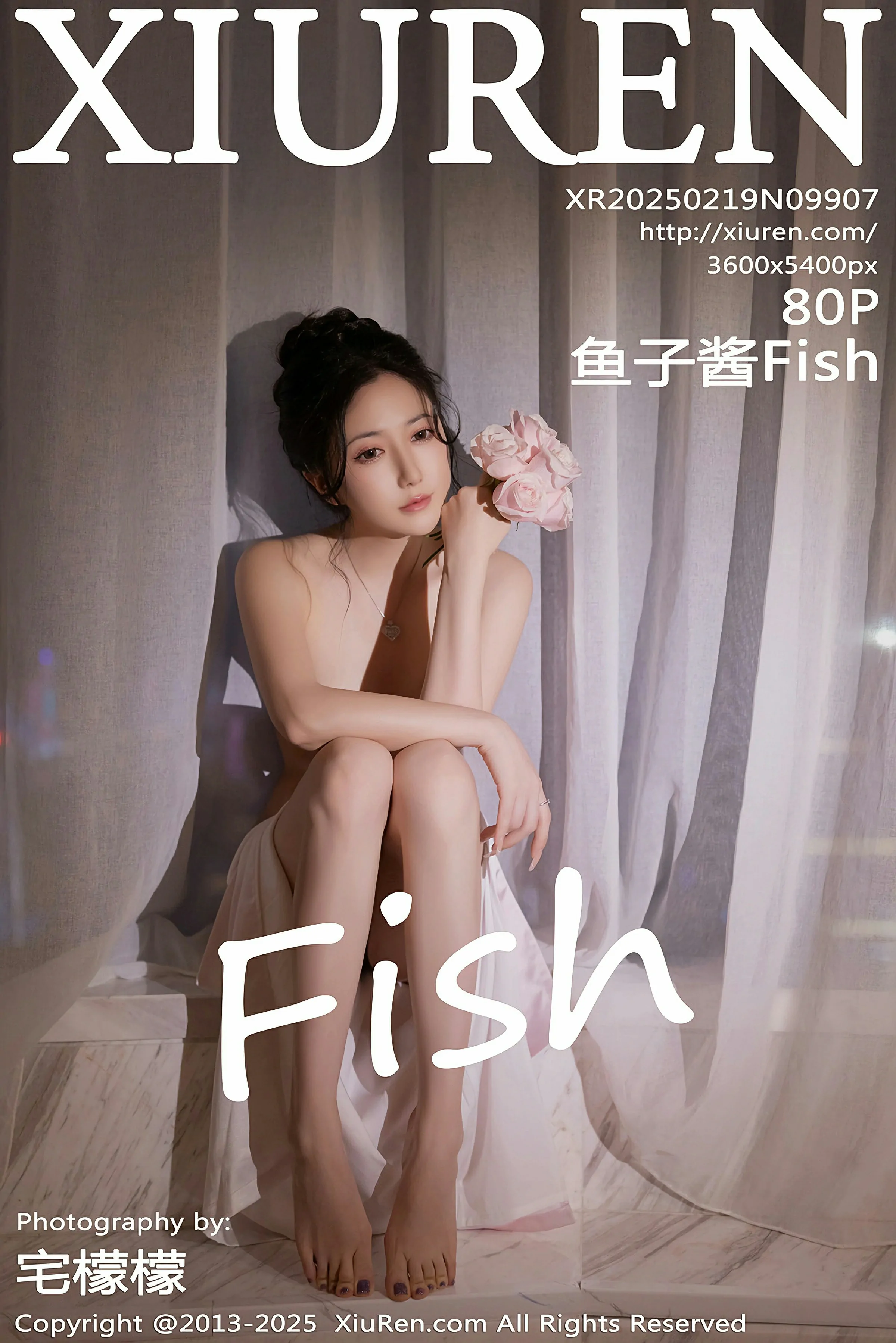 [XiuRen秀人网] 2025.02.19 No.9907 鱼子酱Fish 生日主题 浅色连衣裙 白色丝袜 性感写真 [80+1P]